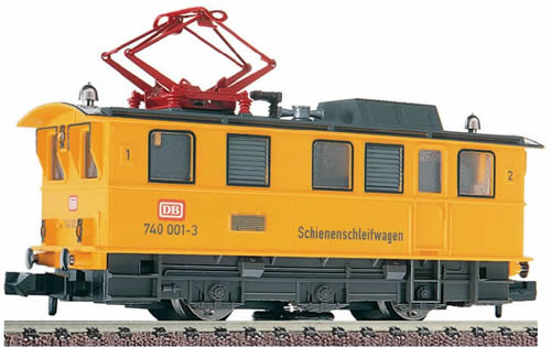 Fleischmann 7968 - Electric Track Cleaning Loco. A loco designed to keep the rails clean