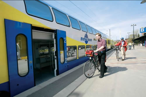 Fleischmann 862103 - Double-decker coach metronom, 2nd class, type DBpza 780.1, with bicycle compartment