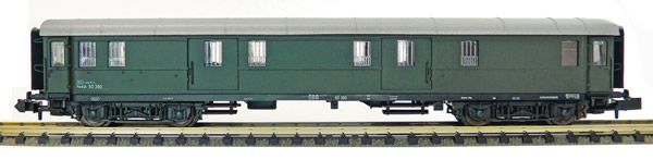Fleischmann 862901 - Fast train baggage coach D4üh ÖBB