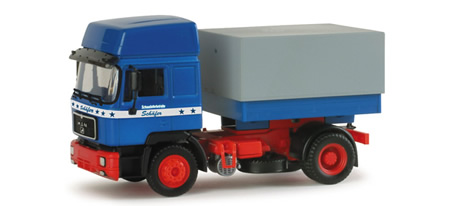 Herpa 155670 - MAN F-90 Tractor (27.95) Schaefer