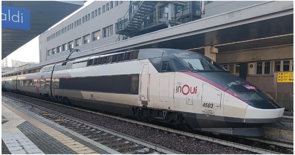 Jouef HJ2382 - French 4 pc Basic set TGV Réseau InOui “Milan–Turin–Lyon–Paris” of the SNCF