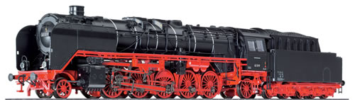 Liliput 131722 - Freight BR 45 019 with New Build Boiler DB