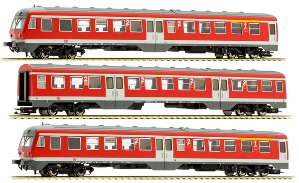 Liliput 133159 - German 3pc RailCar Set DMU BR 614 of the DB AG - Red