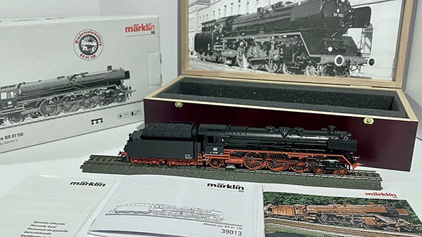 Marklin 39013 - 150 Year Insider Model BR 01