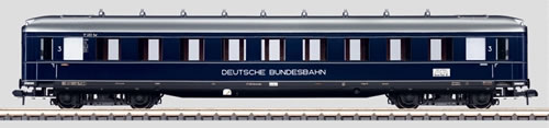 Marklin 58132 - DB EXP TRAIN PASS CAR 3RD CL 05