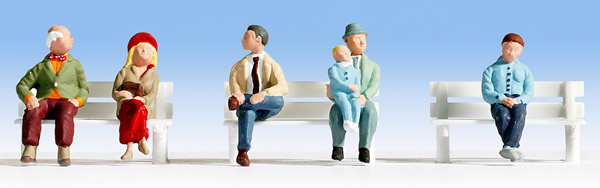 Noch 15537 - Sitting People