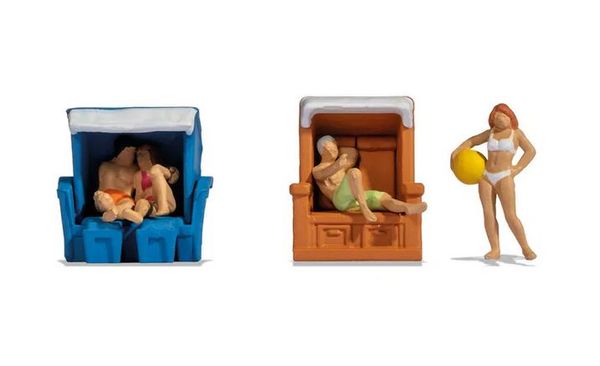 Noch 15852 - In a Hooded Beach Chair