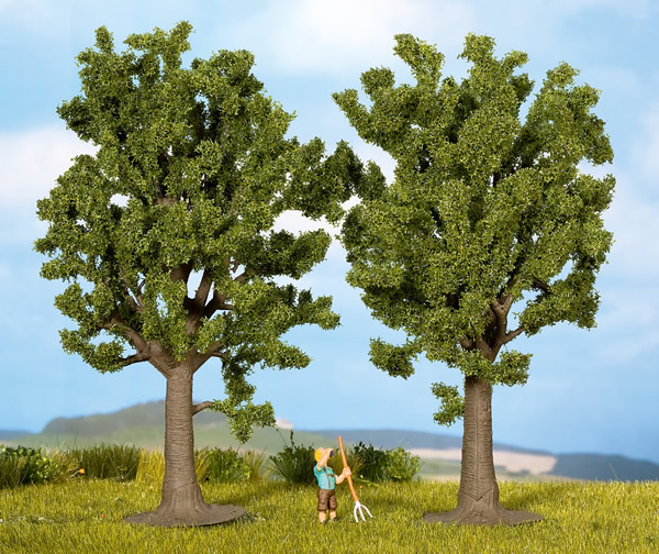 Noch 25170 - Beech Trees, 2 pcs., 13 cm high