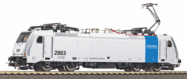 Piko 21669 - German Electric Locomotive BR 186 of the Railpool