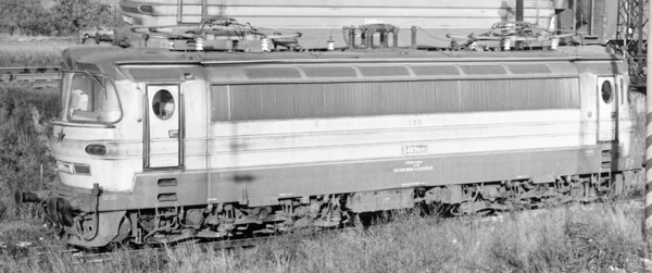 Piko 21740 - Czechoslovakian Electric Locomotive S489.0 of the CSD