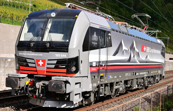 Piko 21756 - Swiss Electric Locomotive Vectron Bundeshaus Bern of the SBB (DCC Sound Decoder)