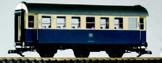 Piko 37608 - German 3-Axle Umbau Coach of the DB