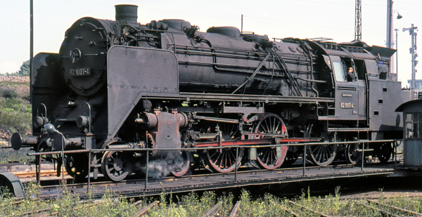 Piko 47142 - German Steam Locomotive BR 62 of the DR