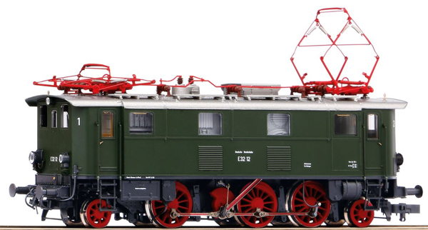 Piko 51411 - German Electric Locomotive BR E 32 of the DB