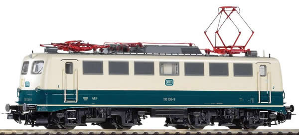 Piko 51737 - German Electric Locomotive BR 110 of the DB