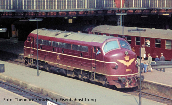 Piko 52501 - Danish Diesel Locomotive My 1100 of the DSB