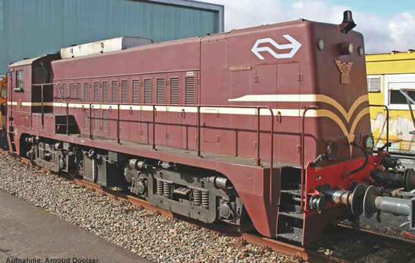 Piko 52689 - Dutch Diesel Locomotive 2200 of the NS (Sound Decoder)
