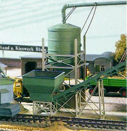 Piko 61125 - Sand Works Silo & Transport