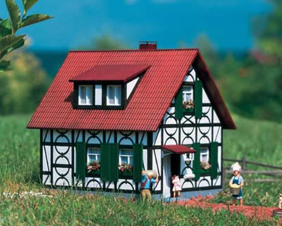 Piko 62053 - Franks Half Timbered House