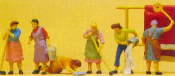 Preiser 10059 - Housewives working     6/