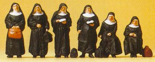Preiser 10402 - Nuns w/luggage         6/