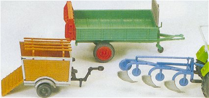 Preiser 17918 - Manure spreader/plow/trlr
