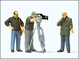Preiser 28139 - Working People -- Hagen von Ortloff with his Team, pkg(3)