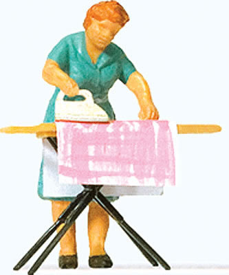 Preiser 28154 - Ironing