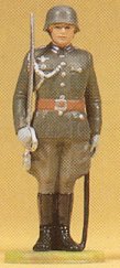 Preiser 56001 - Germ officer at attention