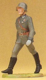 Preiser 56051 - Officer marching 1:25