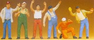 Preiser 68202 - Truckers standing 1:50