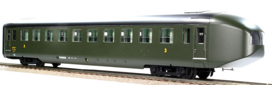 日本買蔵REE-MODELES #NW-070 ＳＮＣＦ（フランス国鉄） ＤＥＶ型ＡＯ客車 Ｂ８ １等降格２等車　Ｃ１６０（グリーン／グレー） 外国車輌
