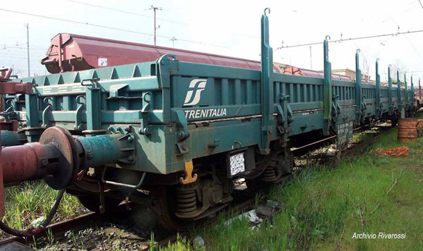 Rivarossi HR6485 - Stake wagon type Res, with handbrake