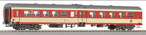 Roco 45529 - 2nd Class Passenger Car w/ Center Door