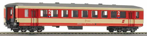 Roco 45532 - Passegner car Schlieren 2nd class