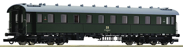 Roco 6200202 - German 2nd Class Express Train Passenger Car of the DR