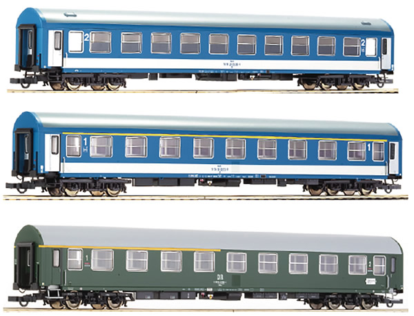 Roco 64195 - German 3 Piece Passenger Car Set Berlinaren Express of the DR