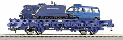 Roco 66691 - Flat car w/VW van and aromoured vehicle     