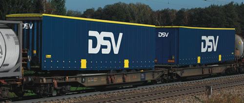 Roco 67391 - Articulated Double Pocket Wagon T2000, AAE - DSV