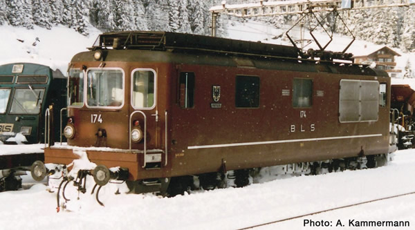 Roco 73780 - Electric locomotive Re 4/4, BLS