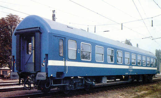 Tillig 74738 - 2nd class coach type Y