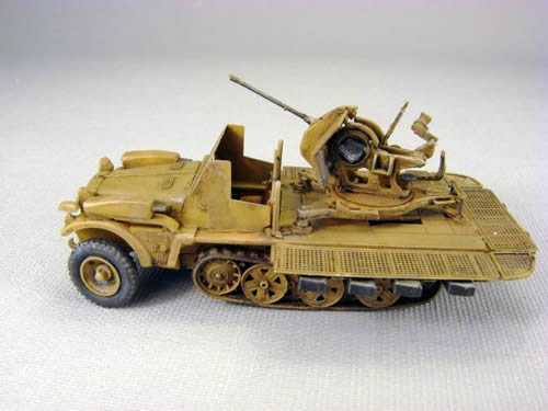 Trident 87100 - SdKfz 10/4 2cm Flak