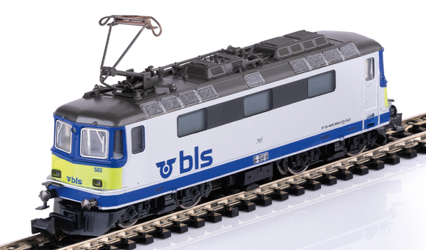 Trix 16884 - Swiss Electric Locomotive Class Re 420 of the BLS (Sound)