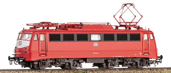 Trix 22831 - Class 110.3 Electric Locomotive