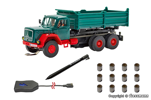 Viessmann 8002 - 8002 H0 CarMotion starter set, MAGIRUS DEUTZ 3-axle dump truck, green