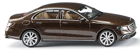 Wiking 22703 - MB E-Class W 213 brown